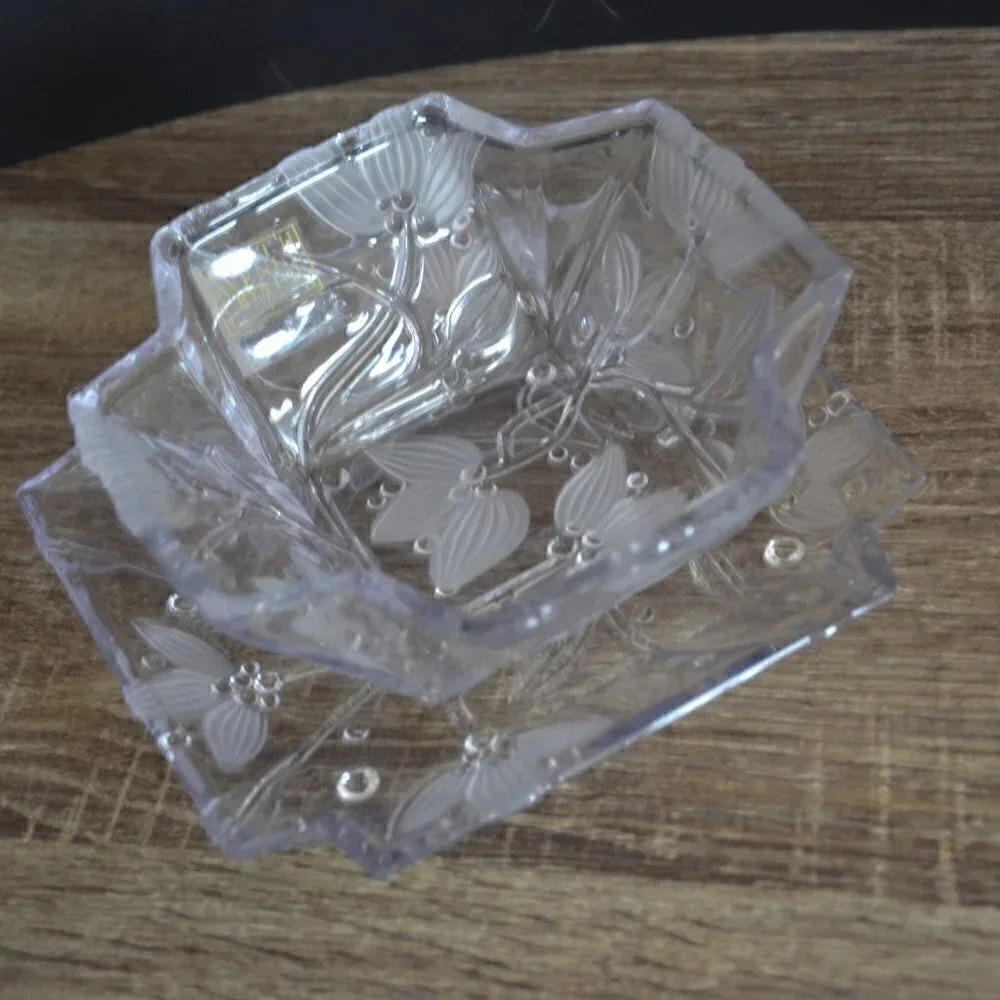 Fifth Ave Crystal Patterned bowl  and plate set